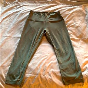 lululemon 21” Align Crop leggings | moss green